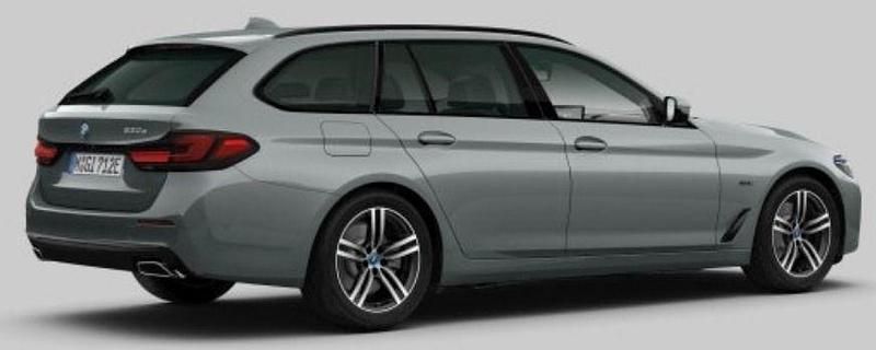 Gebraucht BMW 530e Shadowline 184 PS (135 kW) 2022 Skyscraper grey Kombi