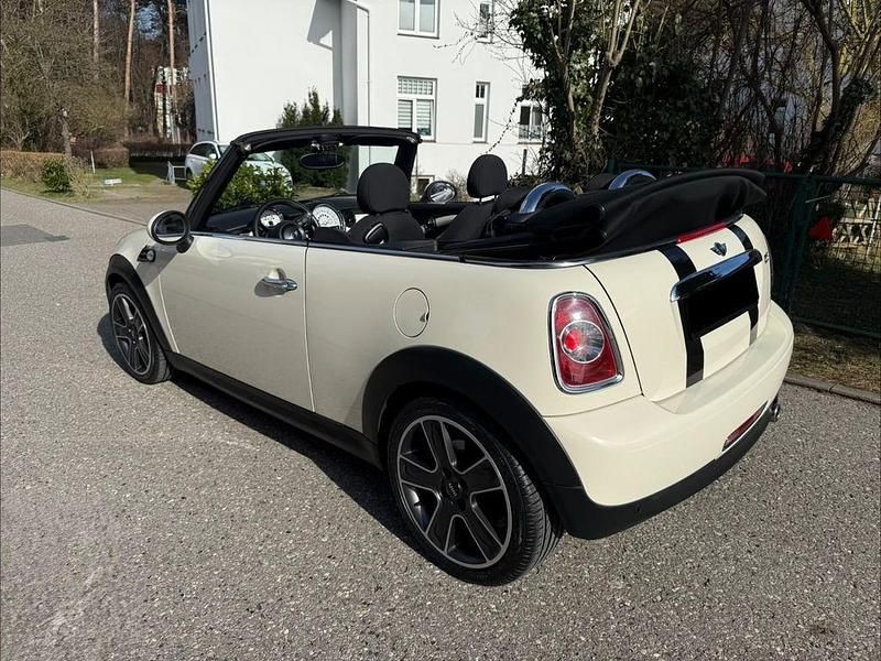 Gebraucht Mini One Cabriolet 98 PS (72 kW) 2012 Weiß Cabrio