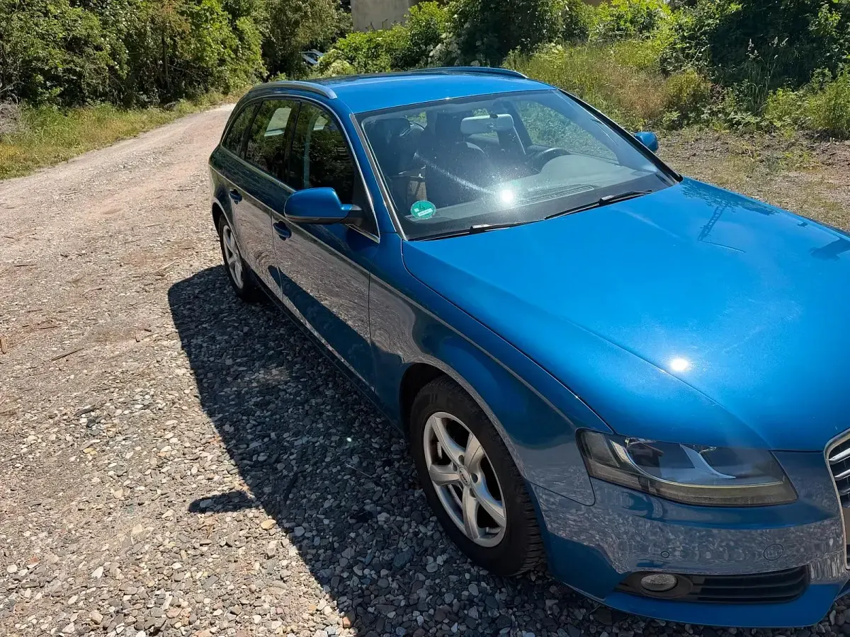 Gebraucht Audi A4 160 PS (117 kW) 2009 Blau Kombi