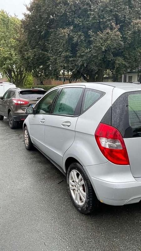 Gebraucht Mercedes A160 95 PS (69 kW) 2011 Limousine