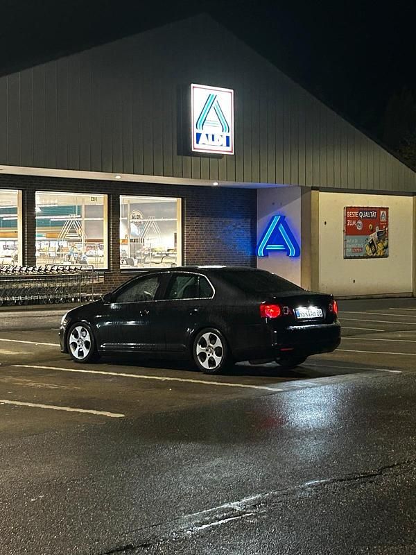 Gebraucht VW Jetta 200 PS (147 kW) 2006 Schwarz Limousine