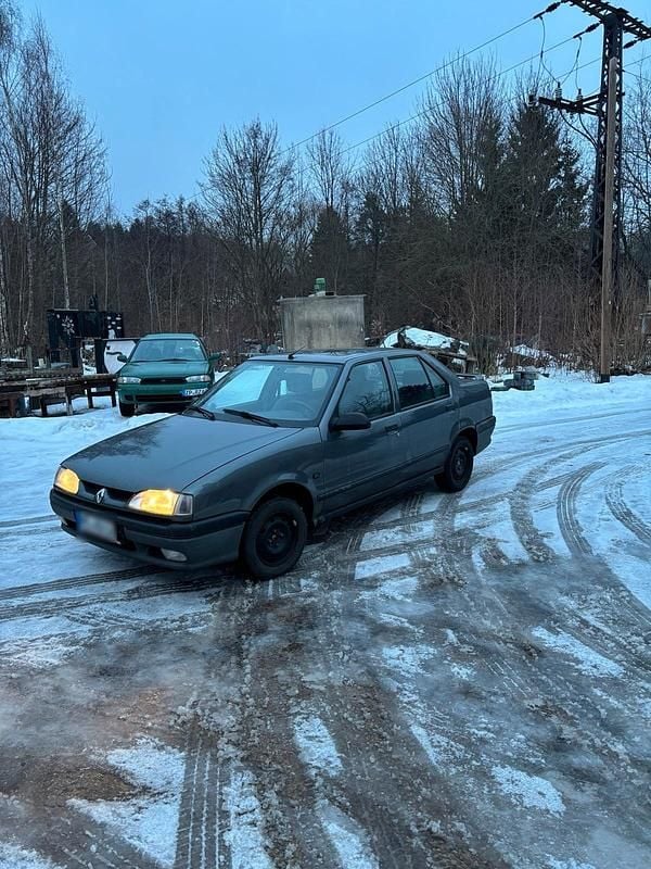 Second-hand Renault R9 75 CP (55 kW) 1993 Gri Berlinǎ
