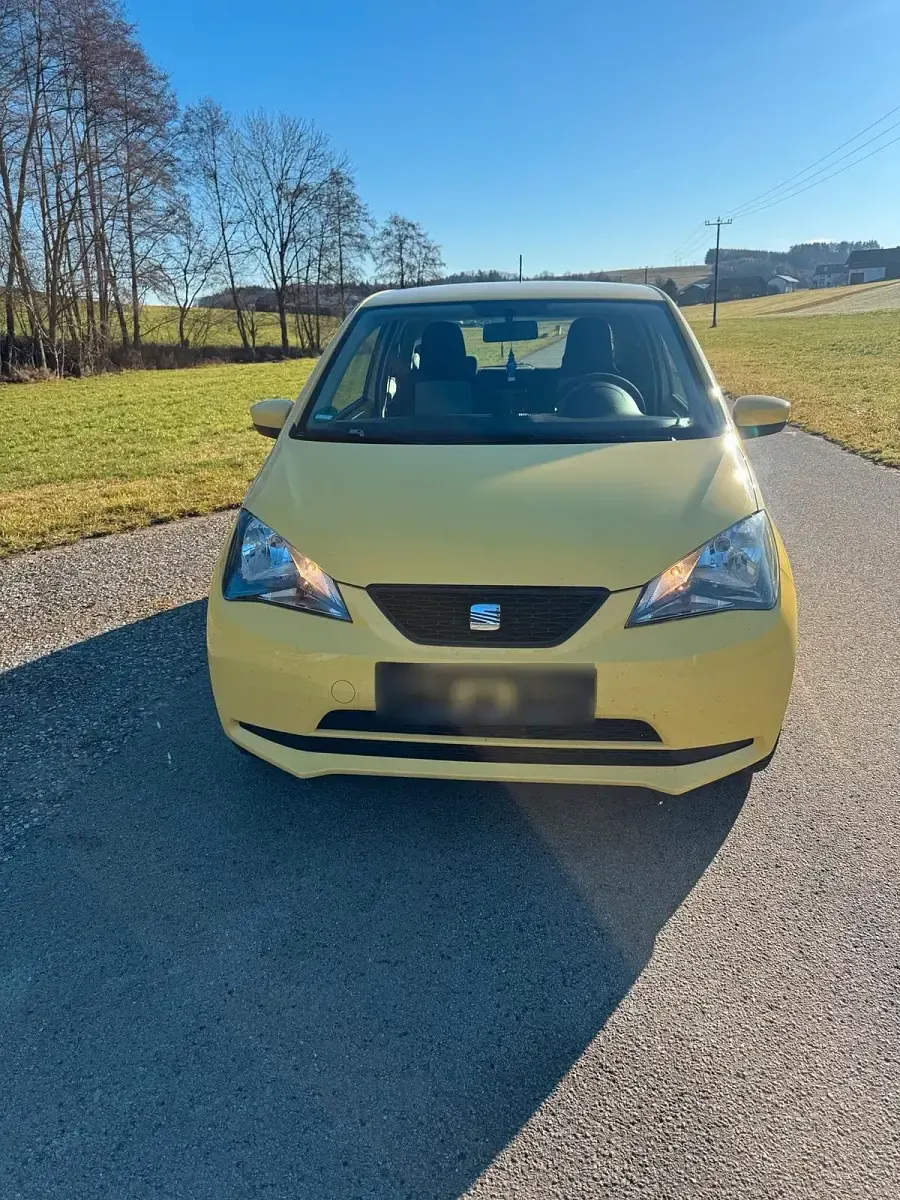 Używany Seat Mii 60 KM (44 kW) 2012 Żółty Hatchback