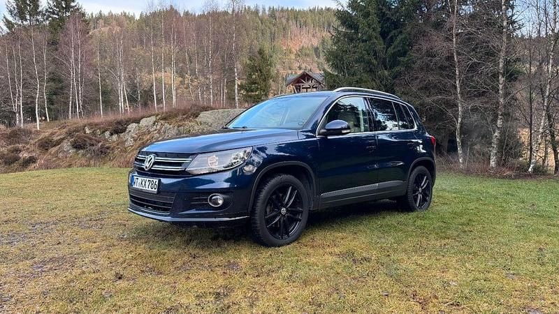 Blau Gebraucht 2012 VW Tiguan SUV | 11.000 € (Fairer Preis) - Bild 1/4