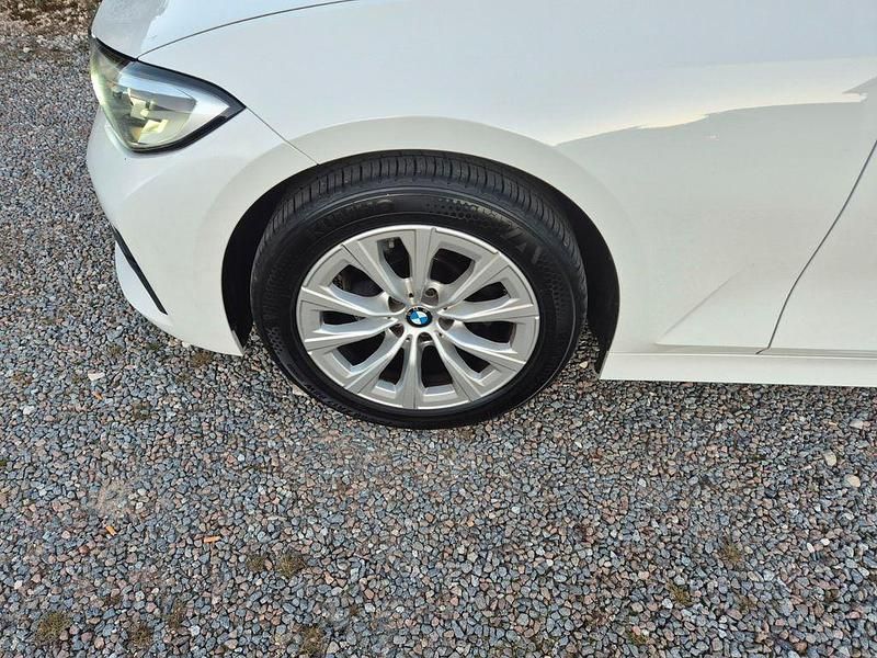 Gebraucht BMW 318 Advantage 150 PS (110 kW) 2020 Weiß Kombi