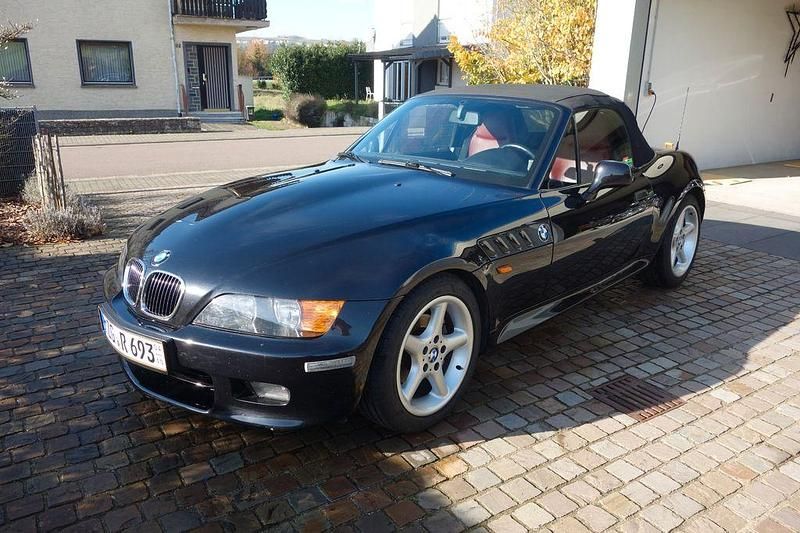 Schwarz Gebraucht 1999 BMW Z3 Performance Cabrio | 21.700 € (Etwas zu teuer) - Bild 1/4