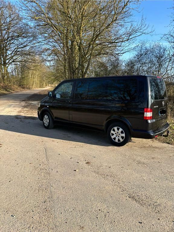 Schwarz Gebraucht 2007 VW T5 Van | 7.099 € (Guter Preis) - Bild 1/4