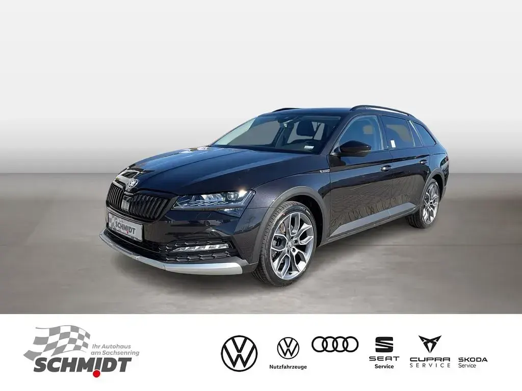 Gebraucht Skoda Superb Scout 4x4 200 PS (147 kW) 2022 Schwarz Kombi