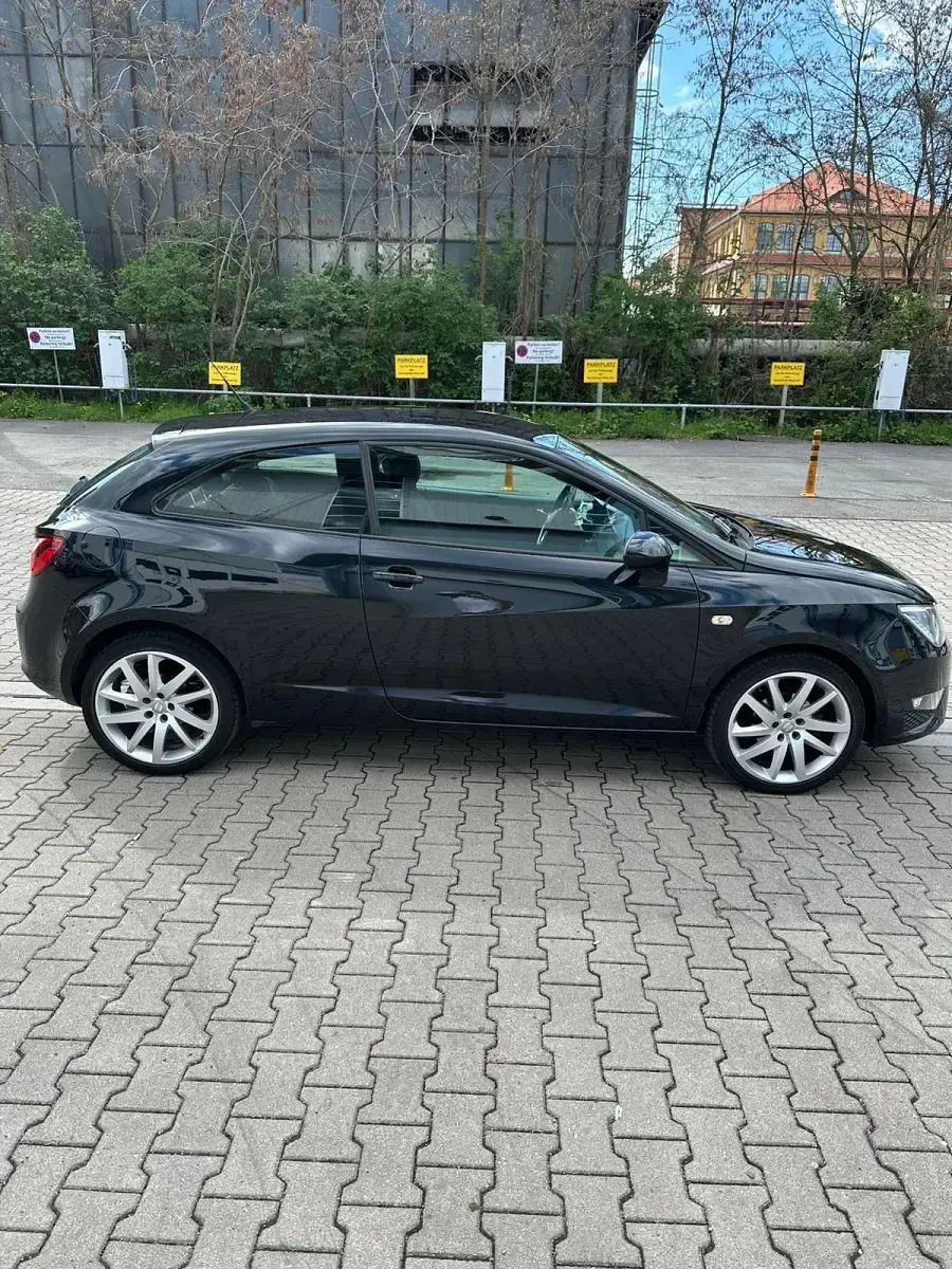 Gebraucht Seat Ibiza 105 PS (77 kW) 2013 Schwarz Kleinwagen