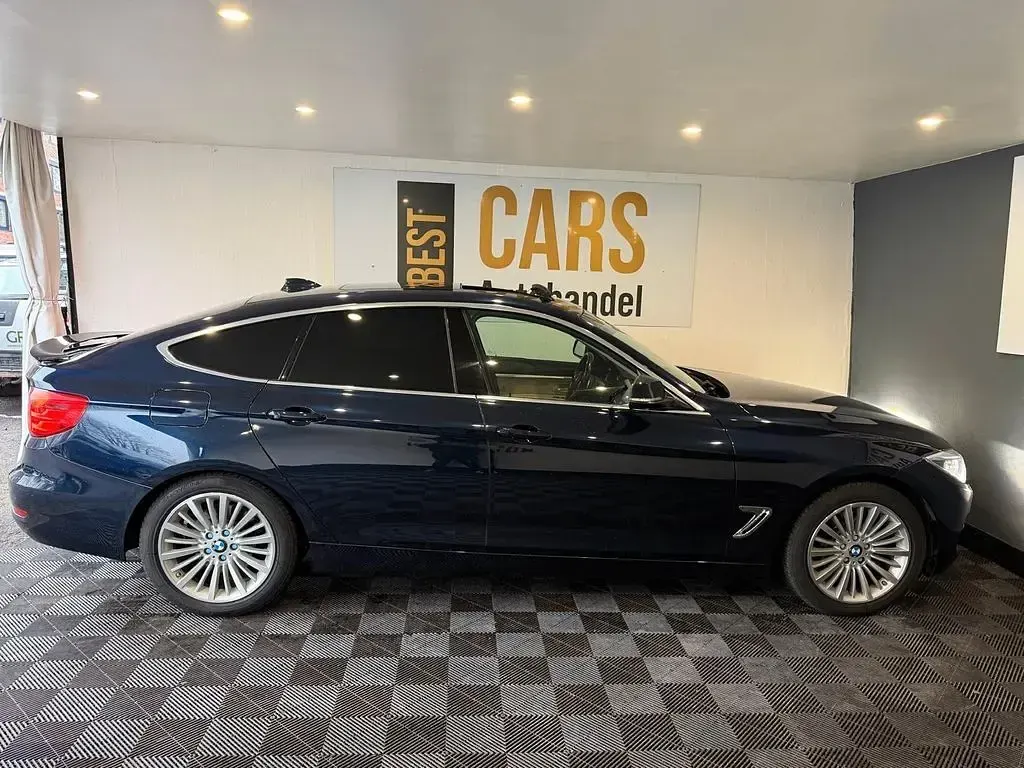 Gebraucht BMW 330 M Sport 258 PS (189 kW) 2015 Blau Limousine