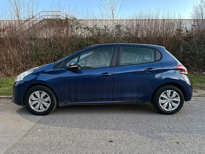 Gebraucht Peugeot 208 82 PS (60 kW) 2013 Blau Kleinwagen