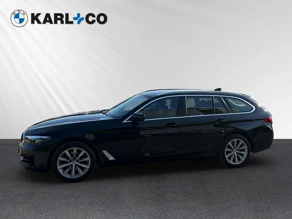 Gebraucht BMW 520 190 PS (139 kW) 2023 Schwarz Kombi