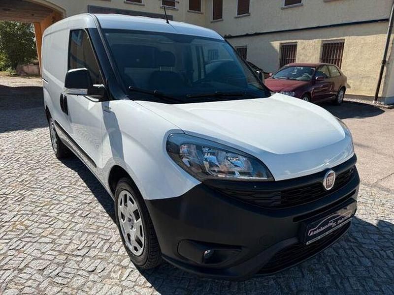 Weiß Gebraucht 2022 Fiat Doblò Van / Kleinbus | 10.550 € (Fairer Preis) - Bild 1/1