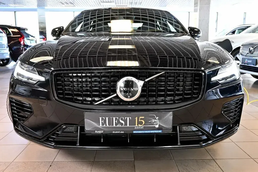 Gebraucht Volvo S60 Ultimate 455 PS (334 kW) 2024 Schwarz Limousine