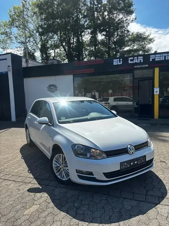 Gebraucht VW Golf VII Edition 105 PS (77 kW) 2014 Weiß Limousine