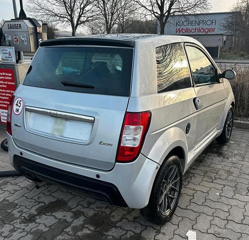 Second-hand Ligier IXO 5 CP (3 kW) 2010 Argintiu Hatchback