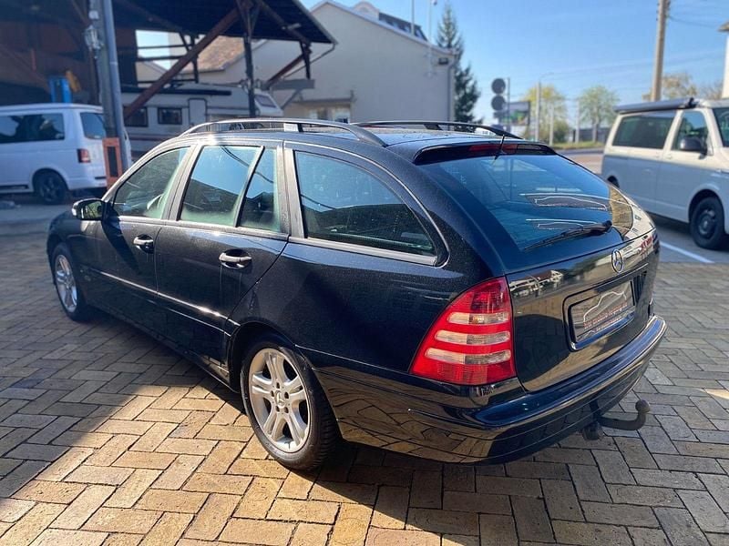 Gebraucht Mercedes C200 122 PS (89 kW) 2004 Schwarz Kombi