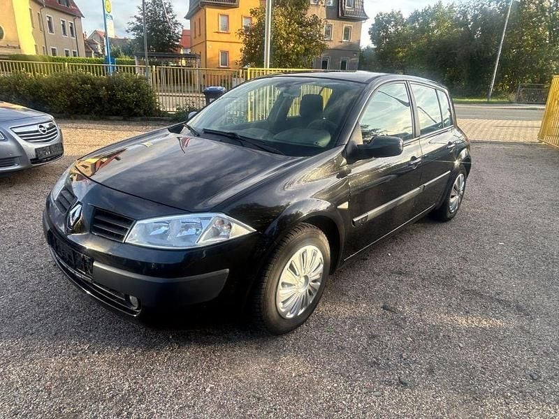 Schwarz Gebraucht 2005 Renault Mégane II Avantage Limousine | 990 € (Guter Preis) - Bild 1/4