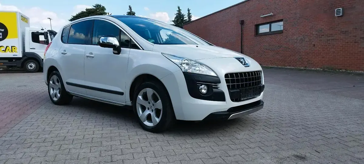 Gebraucht Peugeot 3008 Allure 155 PS (114 kW) 2010 Weiß Kombi