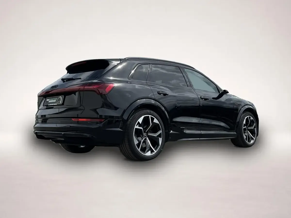 Gebraucht Audi e-tron Sport 369 kW (503 PS) 2022 Manufacturer SUV