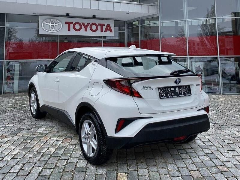 Gebraucht Toyota C-HR 122 PS (89 kW) 2023 Schneweiß SUV