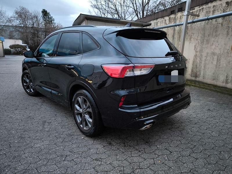 Gebraucht Ford Kuga ST-Line X 150 PS (110 kW) 2021 Schwarz SUV