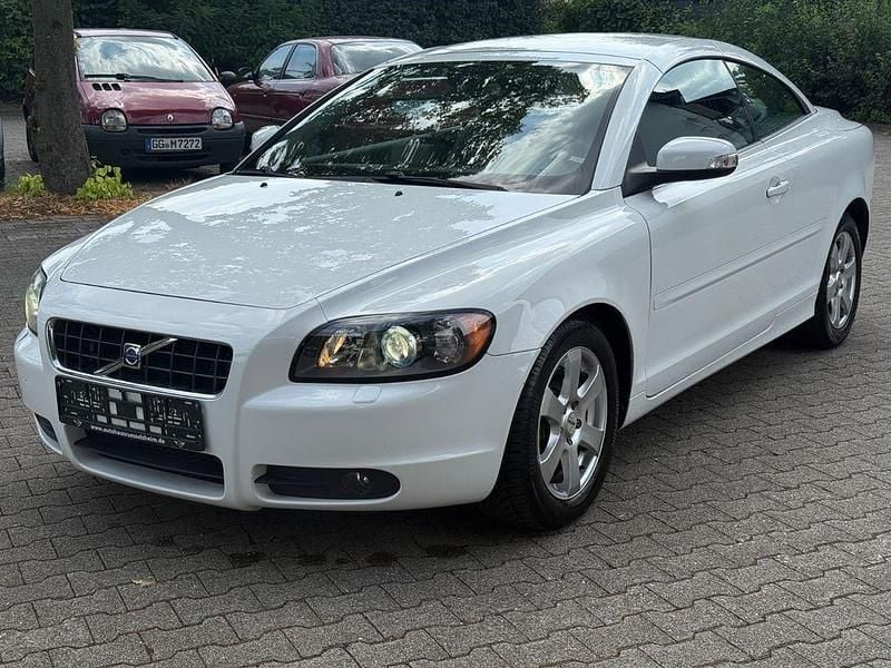 Weiß Gebraucht 2009 Volvo C70 Momentum Cabrio | 9.999 € (Fairer Preis) - Bild 1/4