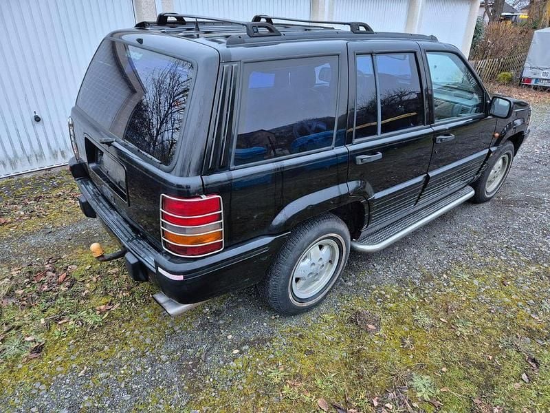 Gebraucht Jeep Grand Cherokee Limited 179 PS (131 kW) 1995 Schwarz SUV