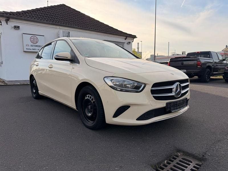 Gebraucht Mercedes B180 116 PS (85 kW) 2019 Van / Kleinbus