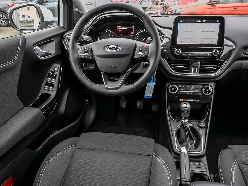 Gebraucht Ford Puma Titanium 125 PS (91 kW) 2022 Weiß SUV