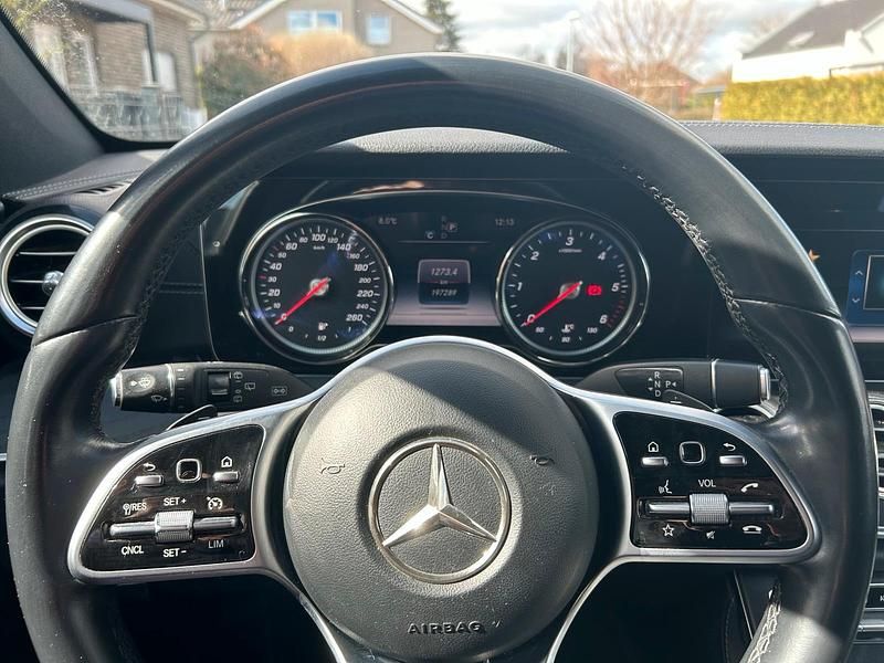 Gebraucht Mercedes E220 2019 Schwarz Kombi