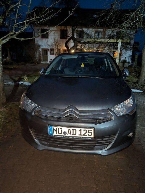 Grau Gebraucht 2014 Citroën C4 SELECTION Limousine | 6.800 € (Fairer Preis) - Bild 1/4