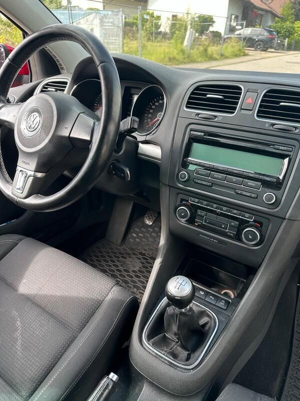 Rot Gebraucht 2010 VW Golf VI Limousine | 4.199 € - Bild 1/4