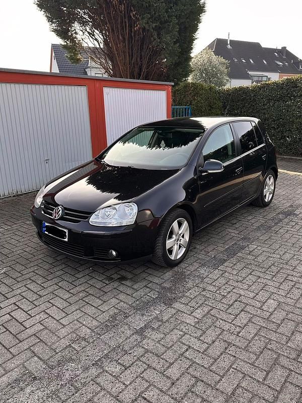Gebraucht VW Golf VI United 80 PS (58 kW) 2008 Schwarz Kleinwagen
