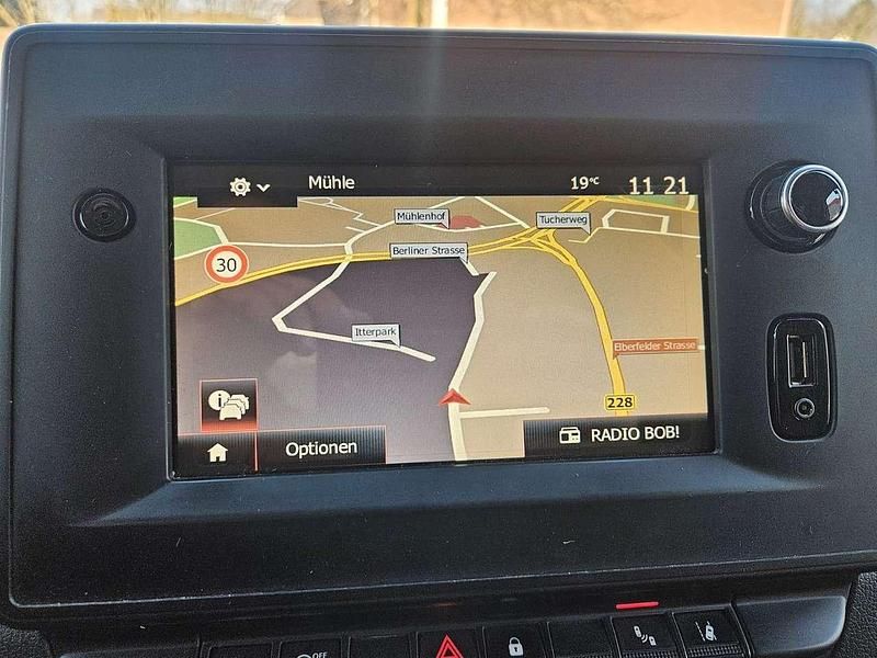 Gebraucht Renault Master 150 PS (110 kW) 2020 Polar white Van / Kleinbus