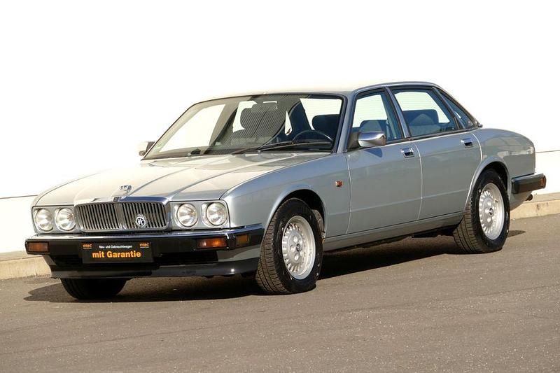 Gebraucht Jaguar XJ40 199 PS (146 kW) 1990 Silber Limousine