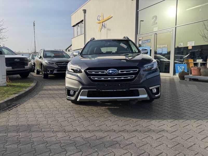 Grau Neu 2025 Subaru Outback Platinum SUV | 47.630 € (Fairer Preis) - Bild 1/4