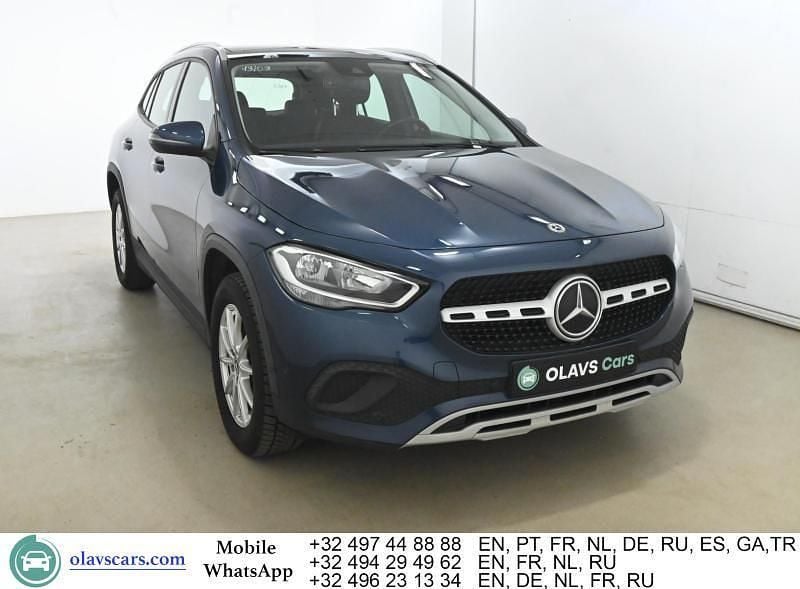 Gebraucht Mercedes GLA180 116 PS (85 kW) 2021 Blau SUV