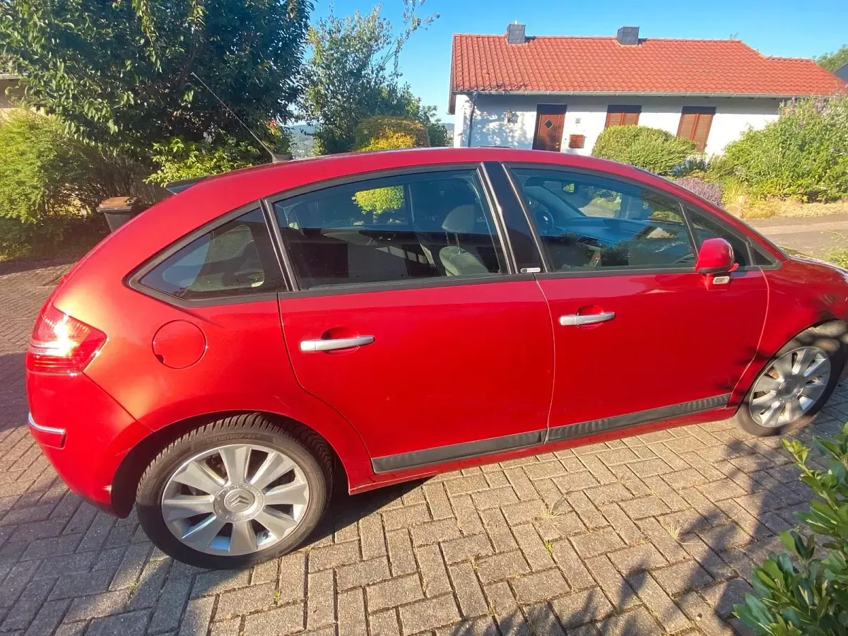 Gebraucht Citroën C4 Exclusive 136 PS (100 kW) 2005 Rot Limousine
