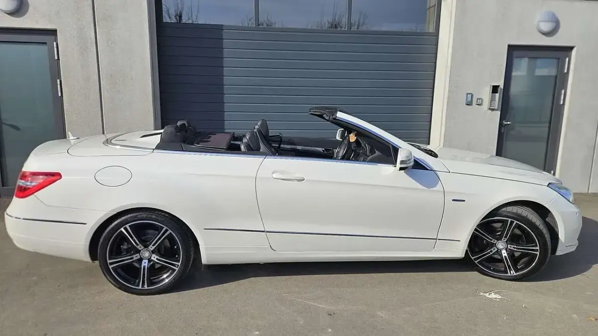 Gebraucht Mercedes E350 Avantgarde 292 PS (214 kW) 2010 Weiß Cabrio