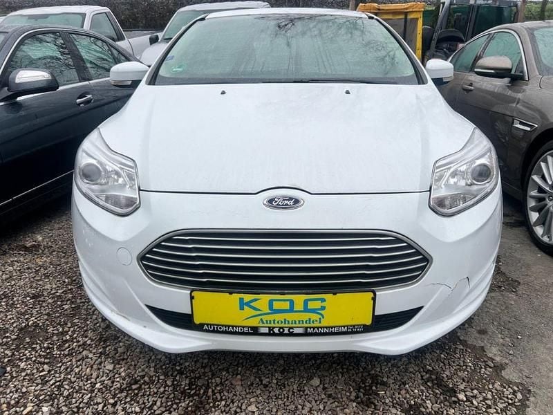 Second-hand Ford Focus 106 kW (145 CP) 2014 Alb Berlinǎ