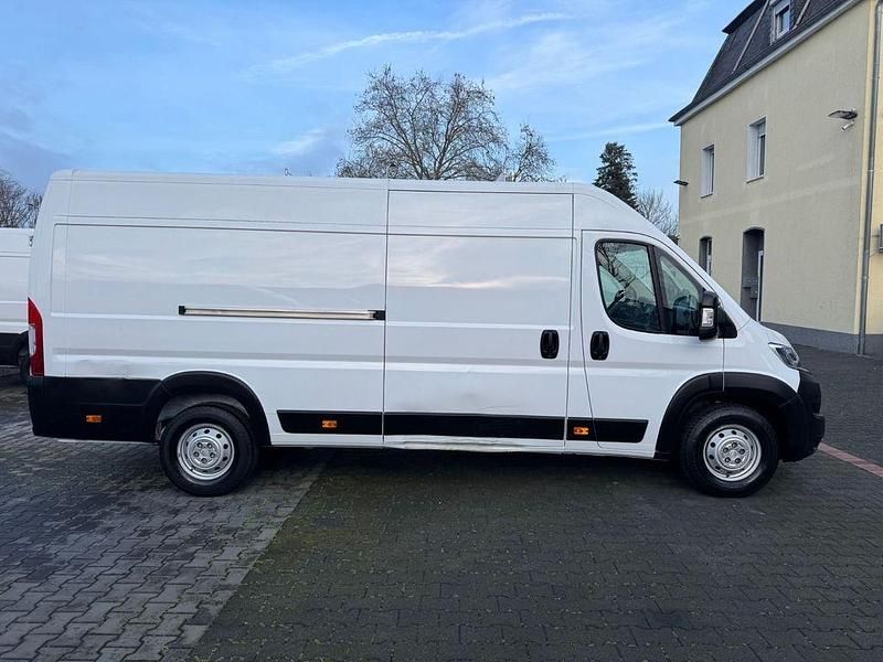 Gebraucht Citroën Jumper 165 PS (121 kW) 2024 Weiß Van / Kleinbus