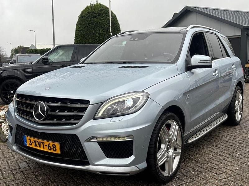 Grau Gebraucht 2013 Mercedes ML63 AMG AMG SUV | 20.950 € (Superpreis) - Bild 1/4