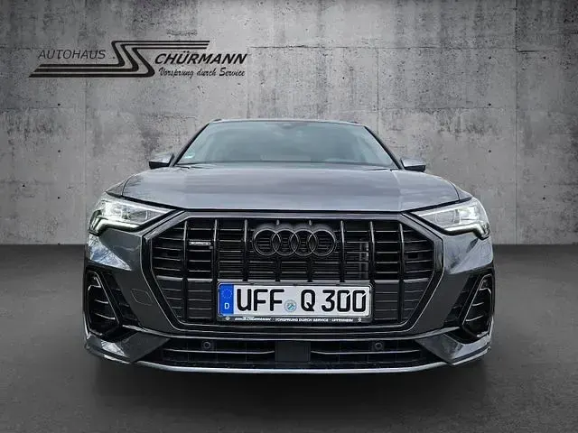 Gebraucht Audi Q3 S-Line 190 PS (139 kW) 2024 Grau SUV