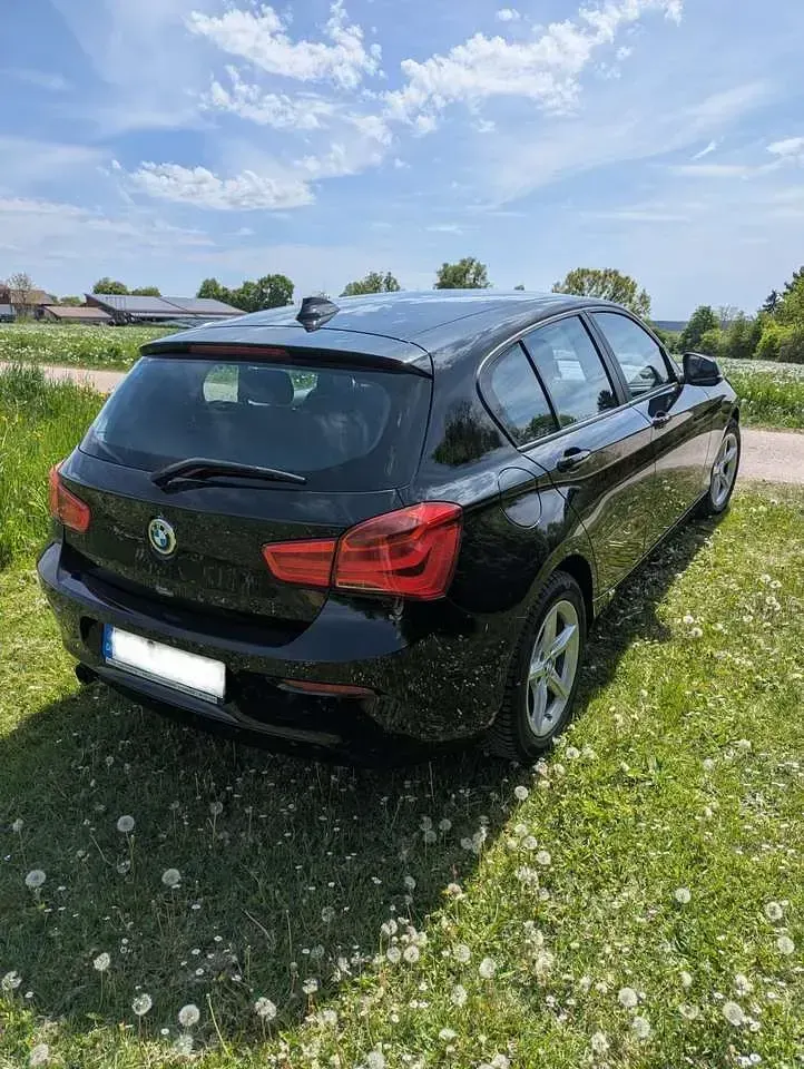 Gebraucht BMW 116 Advantage 109 PS (80 kW) 2017 Schwarz Kleinwagen