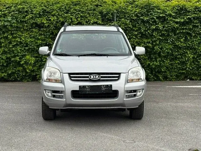 Gebraucht Kia Sportage LX 141 PS (103 kW) 2006 Silber SUV