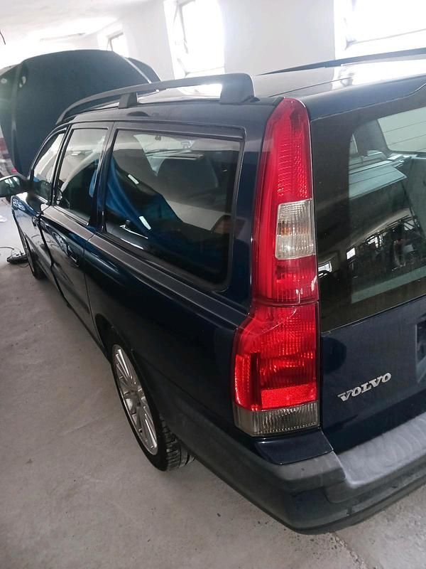 Gebraucht Volvo V70 270 PS (198 kW) 2003 Blau Kombi