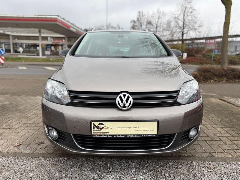 Gebraucht VW Golf VI Style 122 PS (89 kW) 2011 Braun Kleinwagen