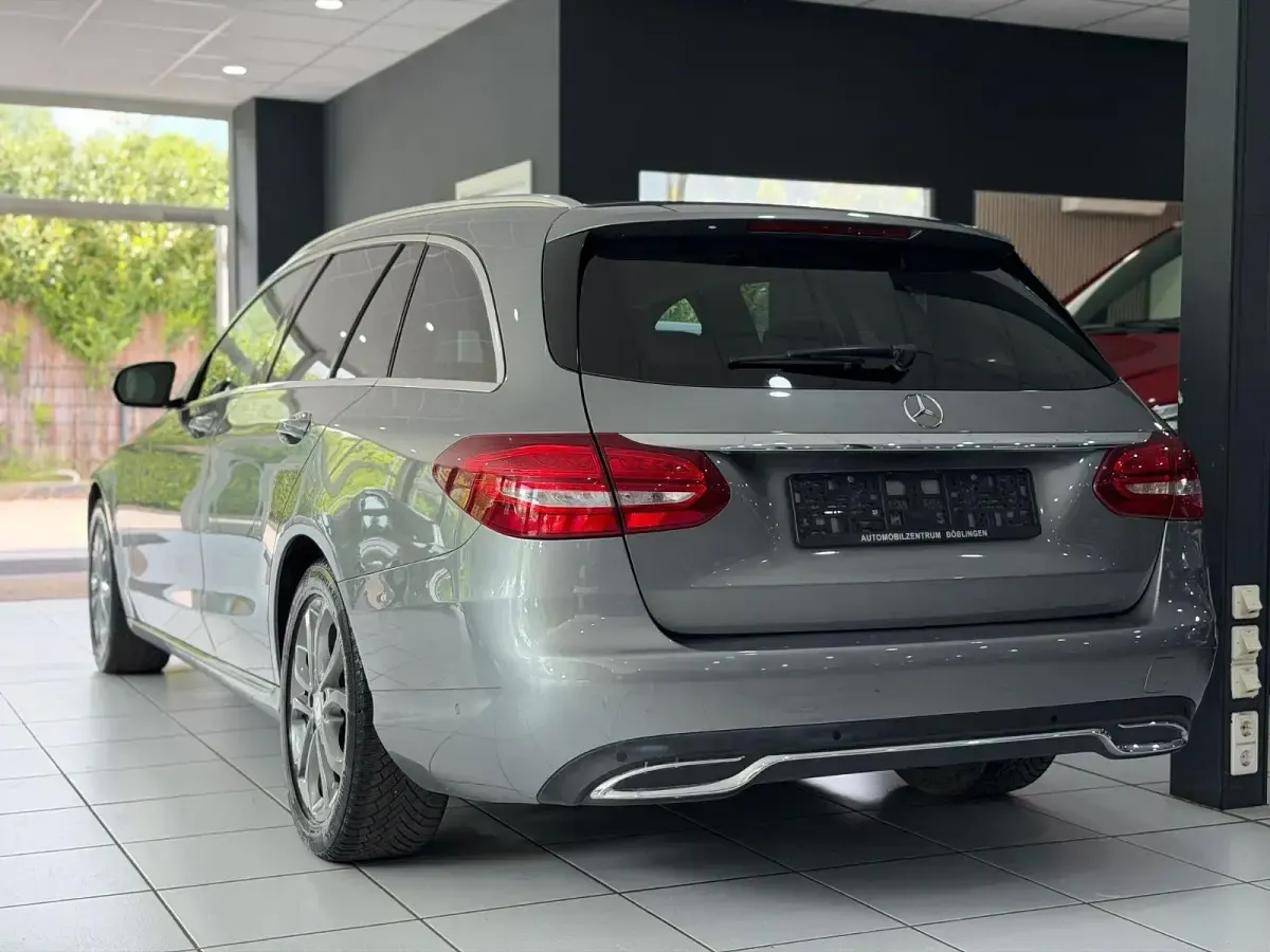 Gebraucht Mercedes C200 184 PS (135 kW) 2015 Silber Kombi