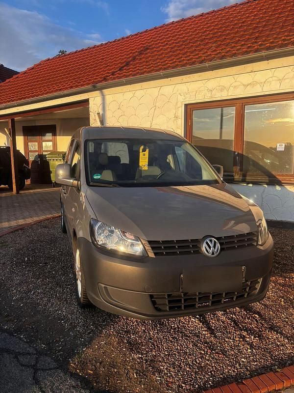 Grau Gebraucht 2013 VW Caddy Van / Kleinbus | 7.700 € (Fairer Preis) - Bild 1/4